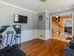 10 Mayflower Lane, Shelton CT 06484