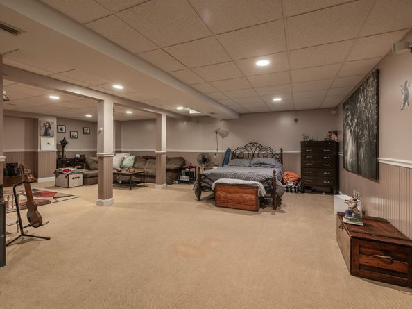 10 Mayflower Lane, Shelton CT 06484