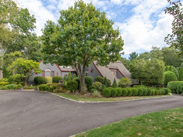 213 Marvin Ridge Road, New Canaan CT 06840
