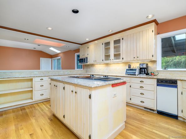 213 Marvin Ridge Road, New Canaan CT 06840