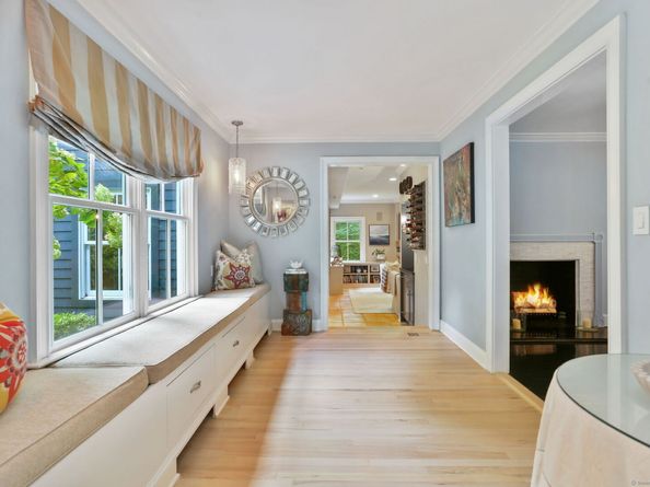 52 Putnam Road, New Canaan CT 06840