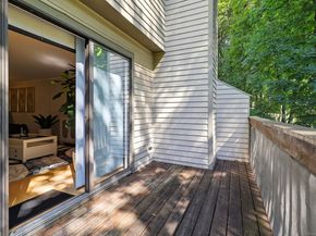 2435 Bedford Street 14C, Stamford CT 06905