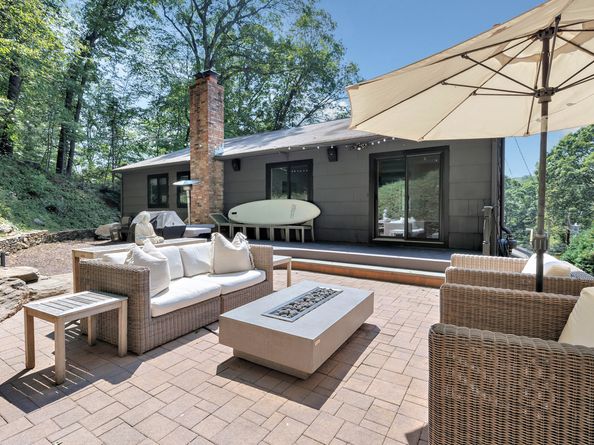 138 Pinewood Trail, Trumbull CT 06611