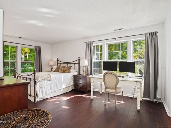 267 Mayfield Drive 267, Trumbull CT 06611