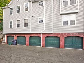 267 Mayfield Drive 267, Trumbull CT 06611