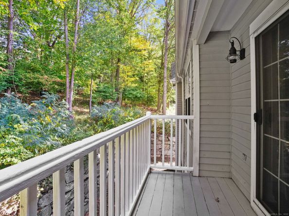 267 Mayfield Drive 267, Trumbull CT 06611