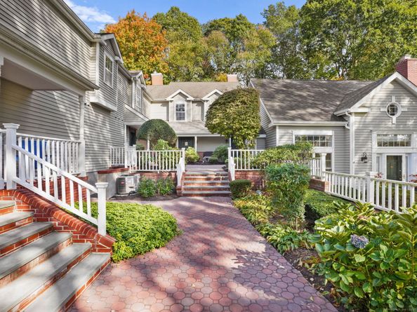 267 Mayfield Drive 267, Trumbull CT 06611