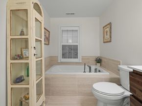 13 Mercy Street 13, Danbury CT 06810