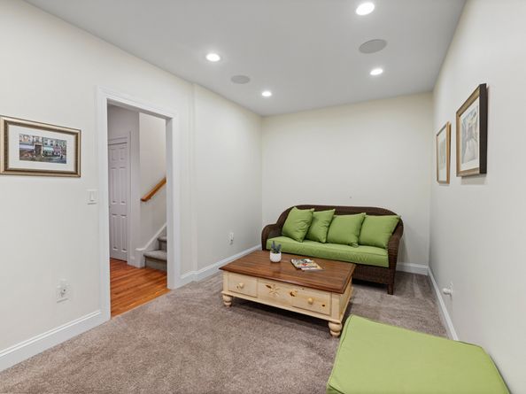 13 Mercy Street 13, Danbury CT 06810