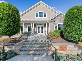 13 Mercy Street 13, Danbury CT 06810