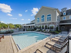 13 Mercy Street 13, Danbury CT 06810