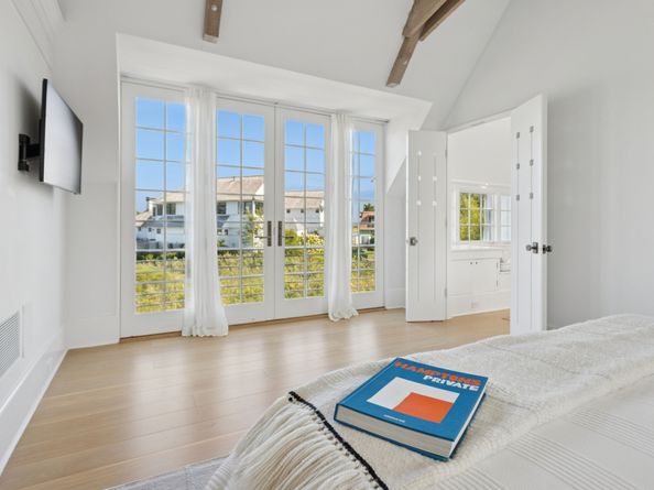 32 Edgewater, Westport CT 06880