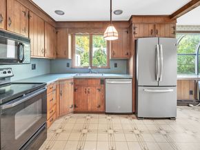 11 Laurel Street, Trumbull CT 06611