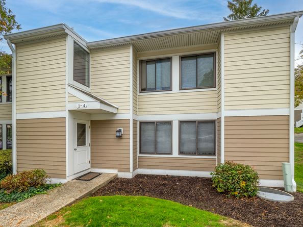 2 Quincy Close, Ridgefield CT 06877