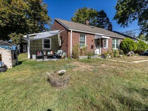 125 Alexander Drive, Bridgeport CT 06606