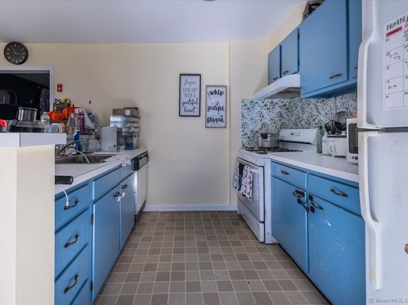 125 Alexander Drive, Bridgeport CT 06606