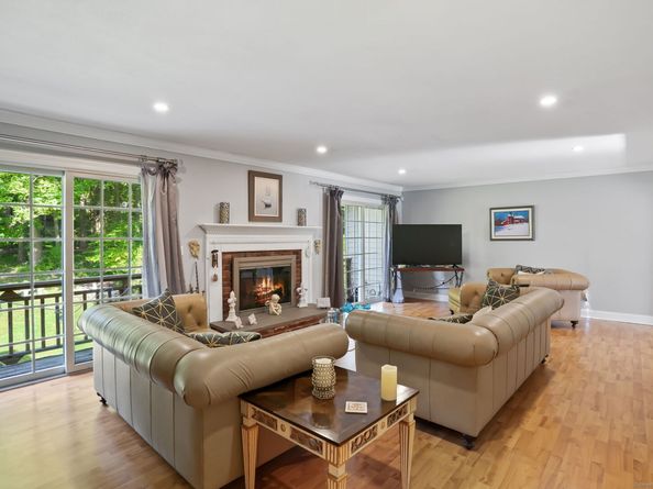 2 Westmoreland Road, Ridgefield CT 06877