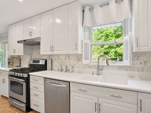 2 Westmoreland Road, Ridgefield CT 06877