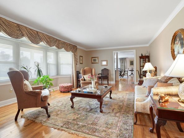 2 Westmoreland Road, Ridgefield CT 06877