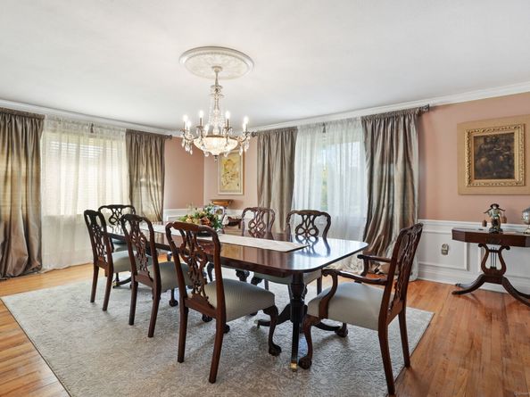 2 Westmoreland Road, Ridgefield CT 06877