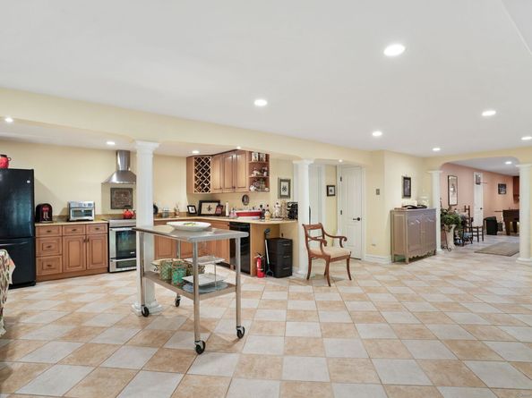 2 Westmoreland Road, Ridgefield CT 06877