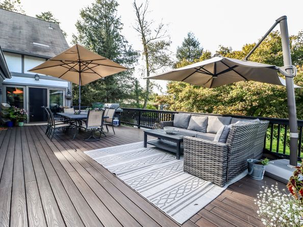 70 Obtuse Hill Road, Brookfield CT 06804
