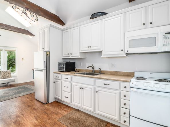 70 Obtuse Hill Road, Brookfield CT 06804