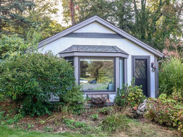 70 Obtuse Hill Road, Brookfield CT 06804