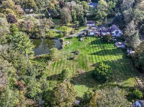 70 Obtuse Hill Road, Brookfield CT 06804