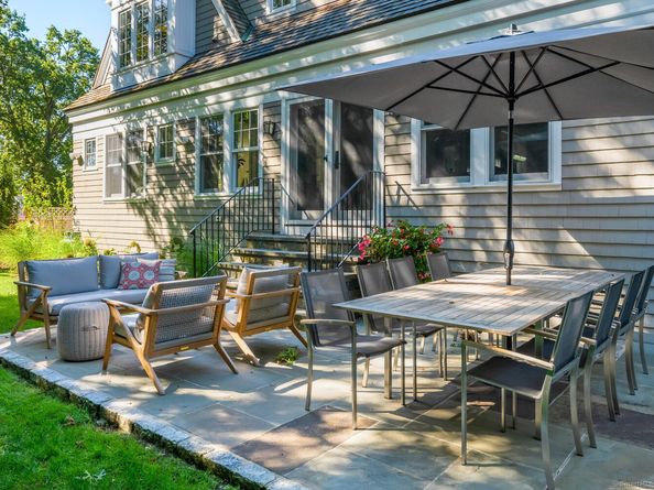 5 Mayflower Road, Darien CT 06820