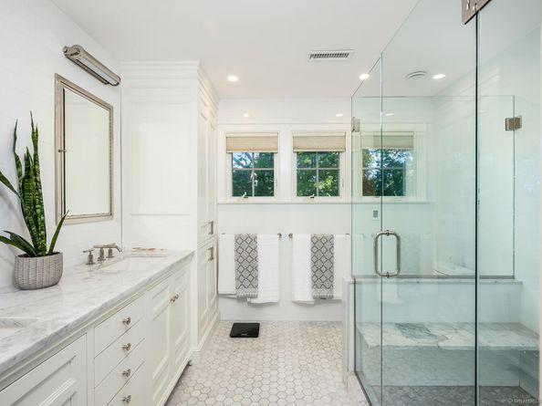 5 Mayflower Road, Darien CT 06820