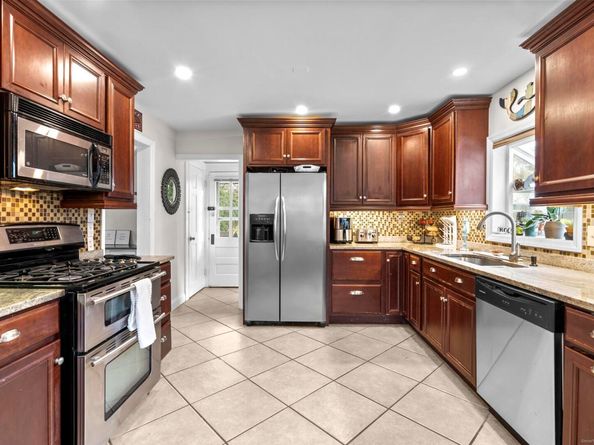 125 Wood Avenue, Stratford CT 06614