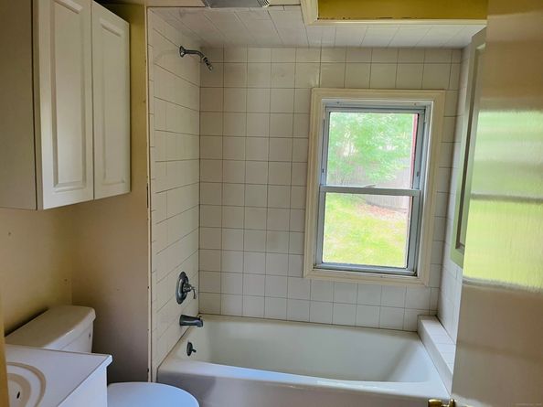 35 Saginaw Trail, Shelton CT 06484