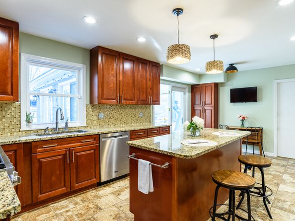 193 Putting Green Road, Trumbull CT 06611