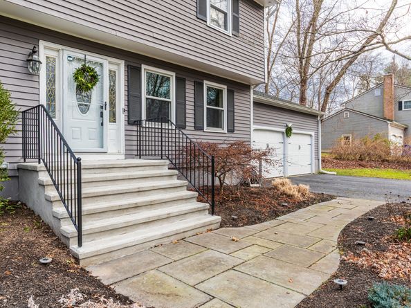 193 Putting Green Road, Trumbull CT 06611