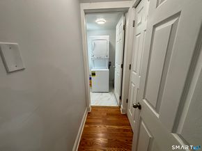 8 Jetland Place, Bridgeport CT 06605