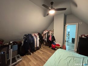 8 Jetland Place, Bridgeport CT 06605