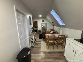 8 Jetland Place, Bridgeport CT 06605