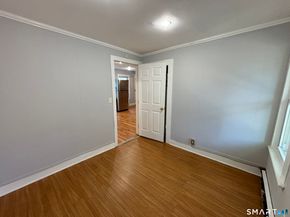 8 Jetland Place, Bridgeport CT 06605