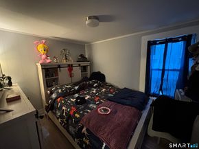 8 Jetland Place, Bridgeport CT 06605