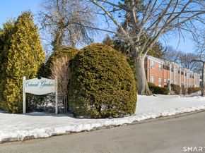 125 Lawn Avenue B6, Stamford CT 06902