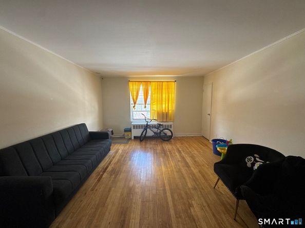 211 Louisiana Avenue D, Bridgeport CT 06610