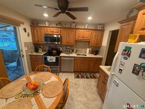 2 Ken Oaks Drive, Danbury CT 06810