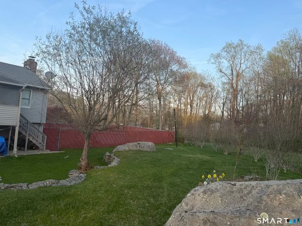 2 Ken Oaks Drive, Danbury CT 06810