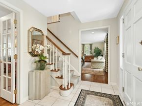 95 Alexandra Drive, Stamford CT 06903