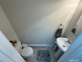 1193 Hope Street 4, Stamford CT 06907