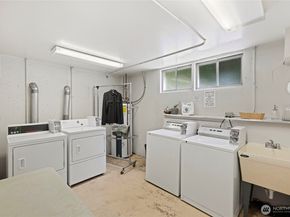 1156 Alki Avenue SW 104, Seattle WA 98116