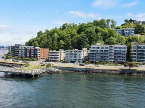 1156 Alki Avenue SW 104, Seattle WA 98116
