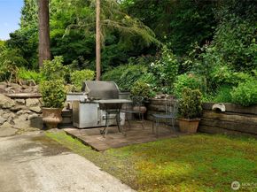 1156 Alki Avenue SW 104, Seattle WA 98116