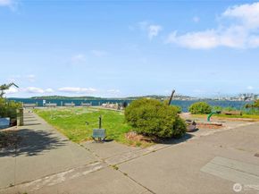 1156 Alki Avenue SW 104, Seattle WA 98116